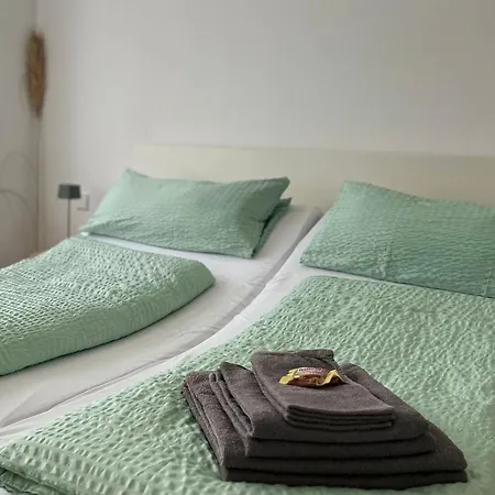- Am Loewenpfad - Bad Ditzenbach-gosbach Apartmán *