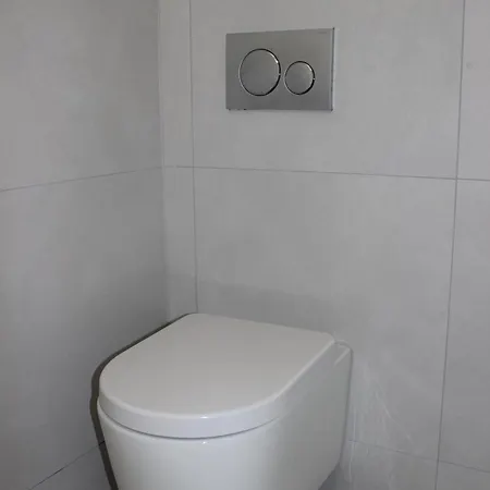 - Am Loewenpfad - Bad Ditzenbach-gosbach * Gosbach (Goppingen)